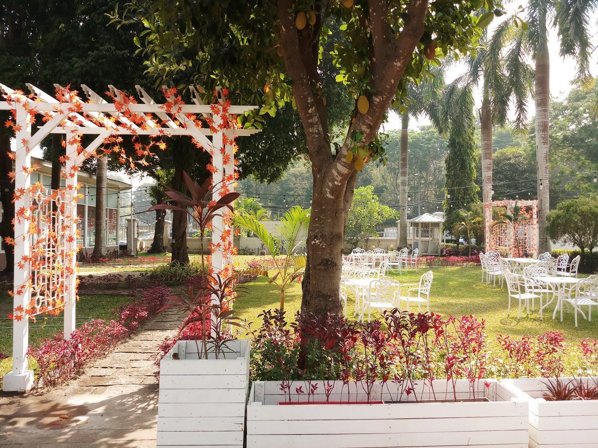Ruby Garden Hotel Rangoon Eksteriør billede