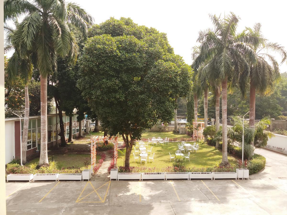 Ruby Garden Hotel Rangoon Eksteriør billede