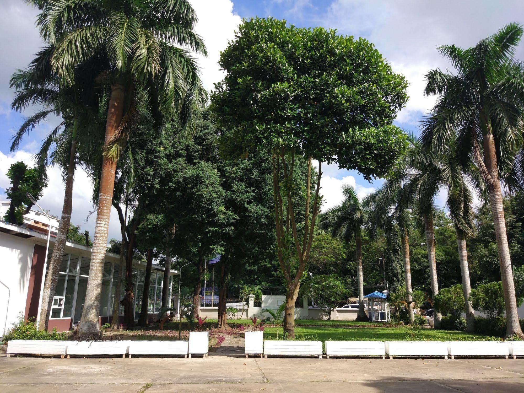 Ruby Garden Hotel Rangoon Eksteriør billede