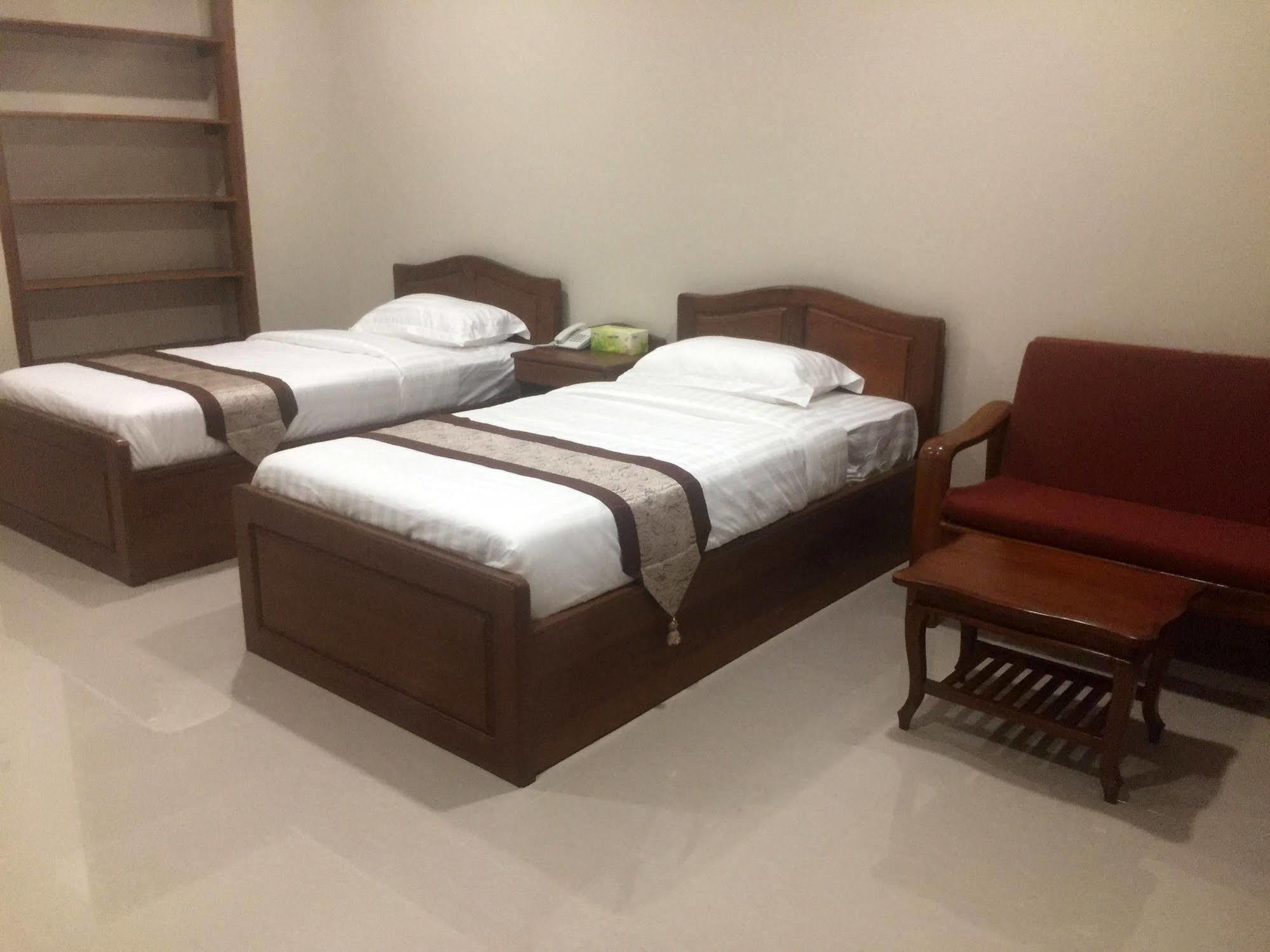 Ruby Garden Hotel Rangoon Eksteriør billede